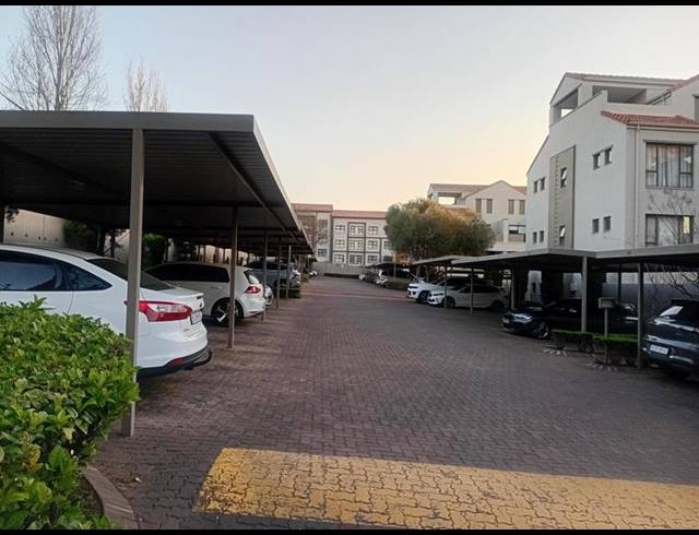 1 BEDROOM APARTMENT FOR SALE IN BRYANSTON
